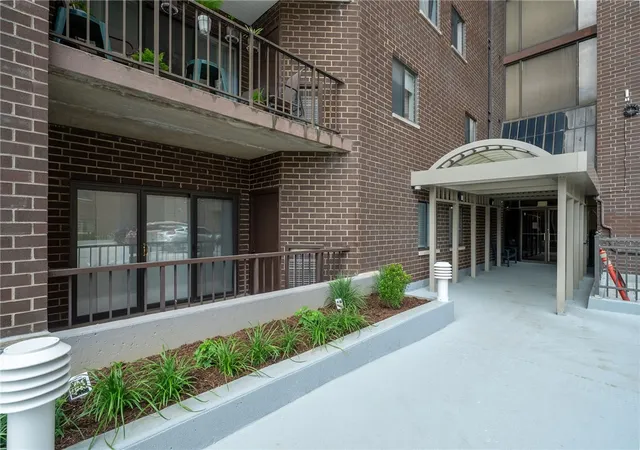 Photo 3 of Condo for sale at 5600 Munhall Rd #201, Pittsburgh, PA 15217 | MLS# 1758875 | Listing updated on 2026-08-17