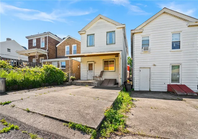 Photo 4 of Sale Pending at 72 Frazier Ave, Mc Kees Rocks, PA 15136 | MLS# 1758947 | Listing updated on 2026-08-21