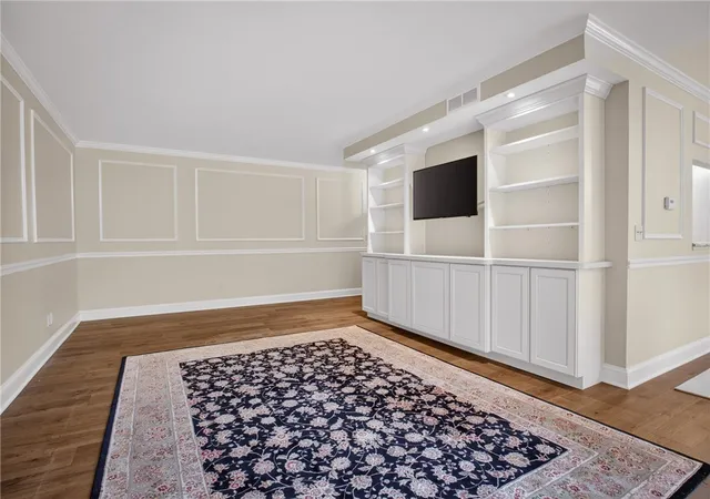 Listing Photo 5 - Condo for sale in building located at 201 Grant St, Sewickley, PA 15143 - Unit #212