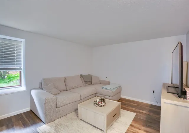 Photo 3 of House for sale at 517 Ridge Ave, Carnegie, PA 15106 | MLS# 1754448 | Listing updated on 2026-08-24