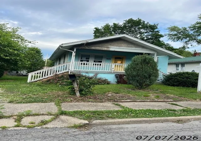 Photo 1 of Single family home for sale at 200 Smith Ave, Sharon, PA 16146 | MLS# 1759336 | Listing updated on 2026-08-19