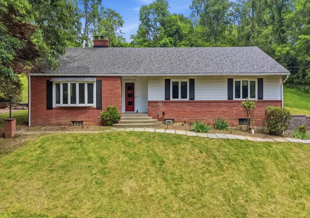 Photo 1 of Single family home for sale at 1260 Fox Chapel Rd, Pittsburgh, PA 15238 | MLS# 1759401 | Listing updated on 2026-08-22