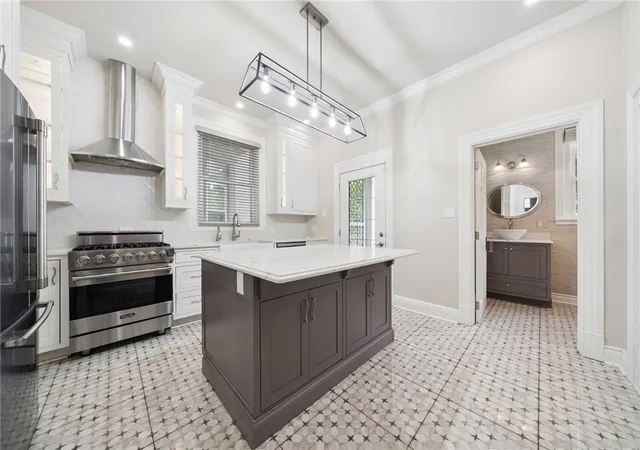 Photo 3 of Single family home for sale at 715 Maple Ln, Sewickley, PA 15143 | MLS# 1759653 | Listing updated on 2026-08-18