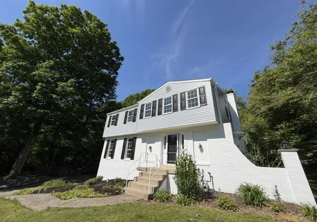 Photo 2 of Sale Pending at 728 Heathergate, Pittsburgh, PA 15238 | MLS# 1759631 | Listing updated on 2026-09-15