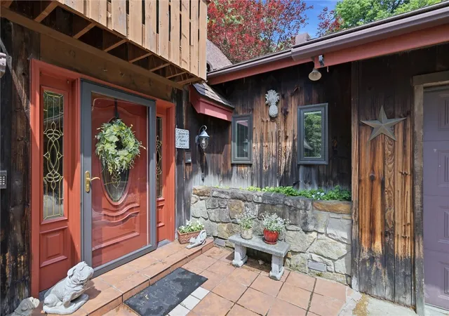 Photo 3 of Sale Pending at 717 Zubal Rd, Apollo, PA 15613 | MLS# 1759787 | Listing updated on 2026-08-24