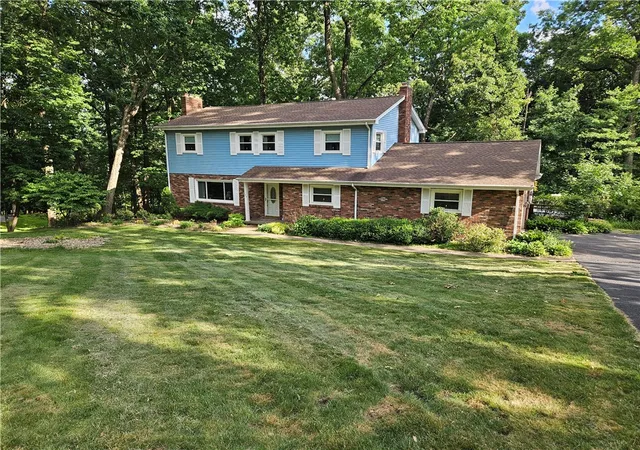Photo 1 of Sale Pending at 135 Thornwood Dr, Twp Of But Se, PA 16001 | MLS# 1760357 | Listing updated on 2026-08-19