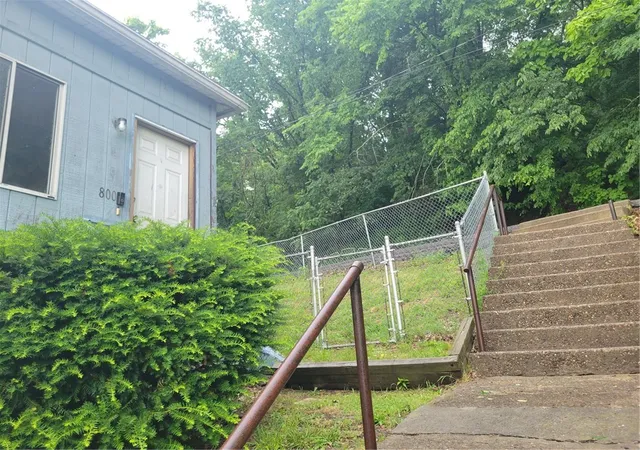 Photo 5 of Single family home for sale at 800 6th Street, Mc Kees Rocks, PA 15136 | MLS# 1760451 | Listing updated on 2026-08-25