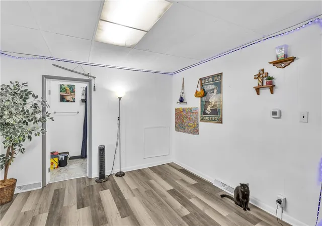 Listing Photo 4 - Condo for sale in building located at 802 Spruce St, Rochester, PA 15074