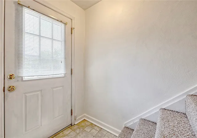 Photo 3 of Sale Pending at 727 Dithridge St, Jeannette, PA 15644 | MLS# 1760478 | Listing updated on 2026-08-27