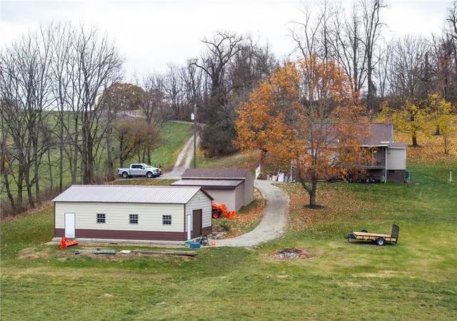 Photo 2 of Single family home for sale at 414 State Route 231, Claysville, PA 15323 | MLS# 1760557 | Listing updated on 2026-08-30