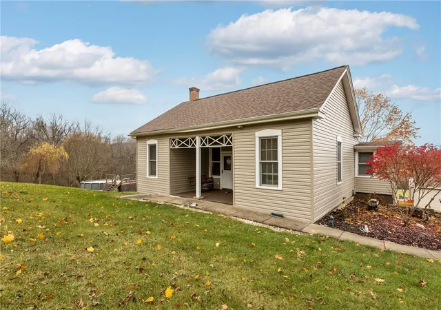 Photo 4 of Single family home for sale at 414 State Route 231, Claysville, PA 15323 | MLS# 1760557 | Listing updated on 2026-08-30
