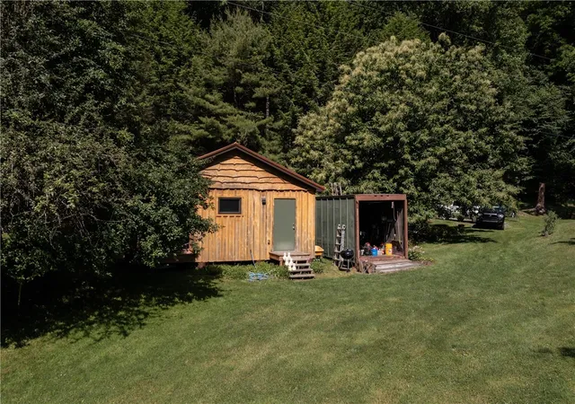 Photo 4 of Single family home for sale at 470 Truitt Rd, Kennerdell, PA 16374 | MLS# 1760414 | Listing updated on 2026-08-22