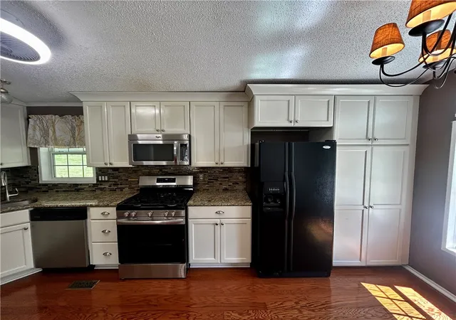 Photo 3 of Manufactured home for sale at 806 Center St, Boswell, PA 15531 | MLS# 1760461 | Listing updated on 2026-08-23
