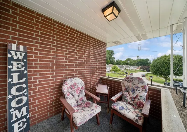 Photo 3 of Single family home for sale at 648 Birch St, Jeannette, PA 15644 | MLS# 1760348 | Listing updated on 2026-08-23