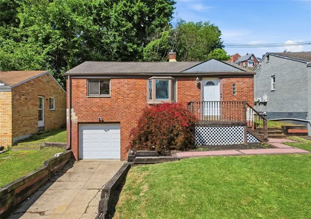 Photo 1 of Single family home for sale at 626 Perrilyn St, Brookline, PA 15226 | MLS# 1760626 | Listing updated on 2026-08-24