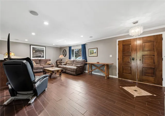 Photo 3 of Single family home for sale at 170 Summit Dr, Irwin, PA 15642 | MLS# 1760419 | Listing updated on 2026-10-04