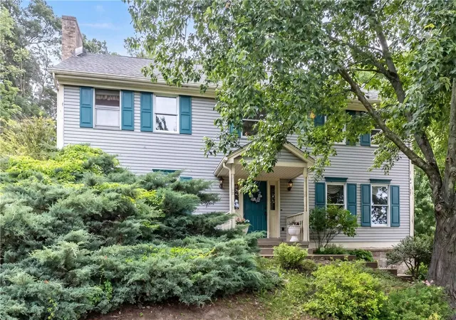 Photo 3 of Single family home for sale at 2414 Wedgewood Dr, Wexford, PA 15090 | MLS# 1760407 | Listing updated on 2026-08-23