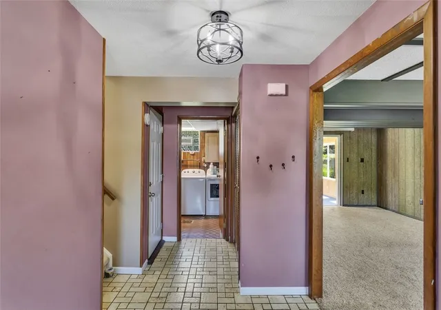 Photo 4 of Single family home for sale at 668 Edward Dr, Carnegie, PA 15106 | MLS# 1760155 | Listing updated on 2026-08-17