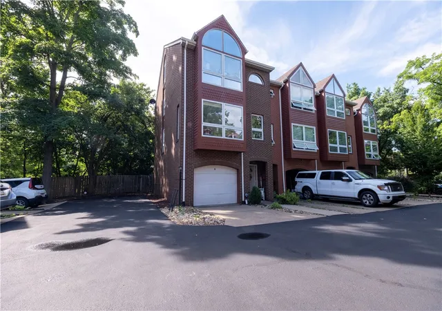 Photo 1 of Townhouse for sale at 9 Graham Pl, Pittsburgh, PA 15232 | MLS# 1760894 | Listing updated on 2026-08-30