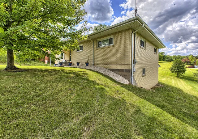 Photo 3 of Single family home for sale at 4373 State Rte 136, Greensburg, PA 15601 | MLS# 1760978 | Listing updated on 2026-08-27