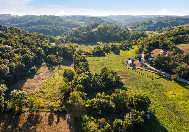 Land for sale at 0 Lippencott, Waynesburg, PA 15370 | MLS# 1761219