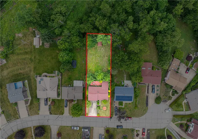 Photo 2 of Sale Pending at 125 Homeridge Ln, Homestead, PA 15120 | MLS# 1761292 | Listing updated on 2026-08-21