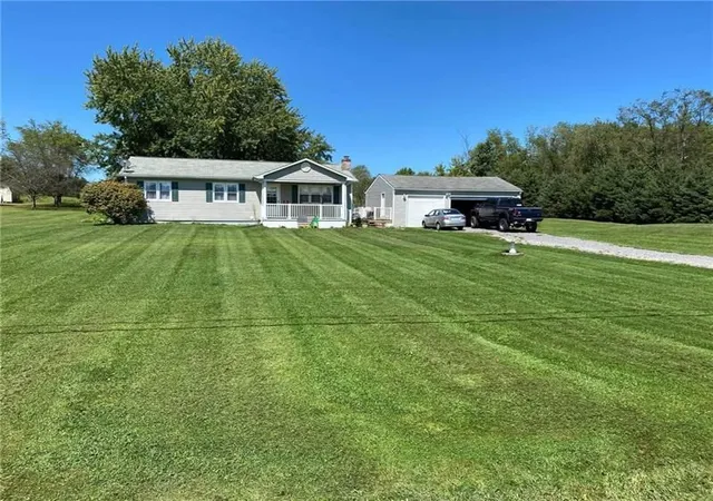 Photo 1 of Single family home for sale at 4871 County Line Rd, New Castle, PA 16101 | MLS# 1761491 | Listing updated on 2026-08-17