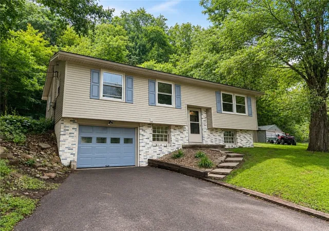Photo 1 of Single family home for sale at 430 Pine Run Rd, Freedom, PA 15042 | MLS# 1761593 | Listing updated on 2026-08-13