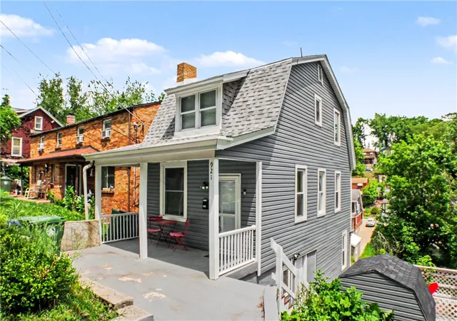 Photo 2 of Single family home for sale at 921 Saint Anne St, Pittsburgh, PA 15234 | MLS# 1761068 | Listing updated on 2026-08-18