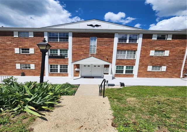 Photo 1 of Condo for sale at 3 Hiland Valley Dr #306, Pittsburgh, PA 15229 | MLS# 1761616 | Listing updated on 2026-08-24
