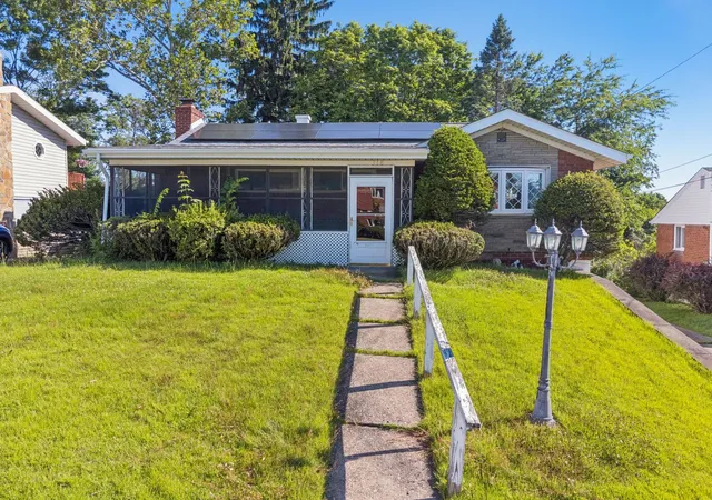 Photo 1 of Single family home for sale at 318 Dunbar Dr, Pittsburgh, PA 15235 | MLS# 1761798 | Listing updated on 2026-08-26