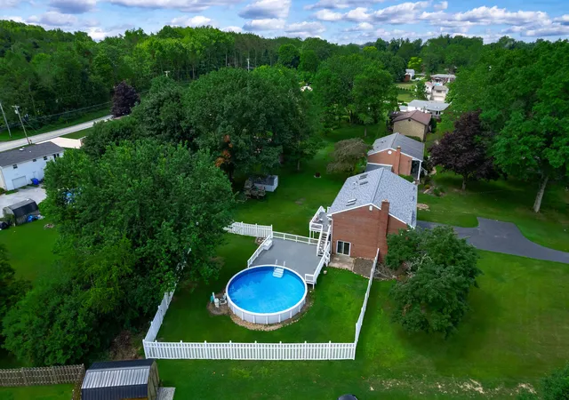 Photo 4 of Single family home for sale at 109 Kimberly Dr, Sarver, PA 16055 | MLS# 1761811 | Listing updated on 2026-08-28