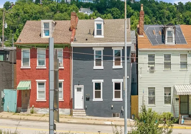 Photo 2 of Townhouse for sale at 912 Phineas St, East Allegheny, PA 15212 | MLS# 1761835 | Listing updated on 2026-08-26