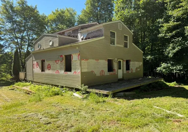 Photo 2 of Sale Pending at 365 Klein Rd, Sandy Lake Twp, PA 16145 | MLS# 1761265 | Listing updated on 2026-09-15