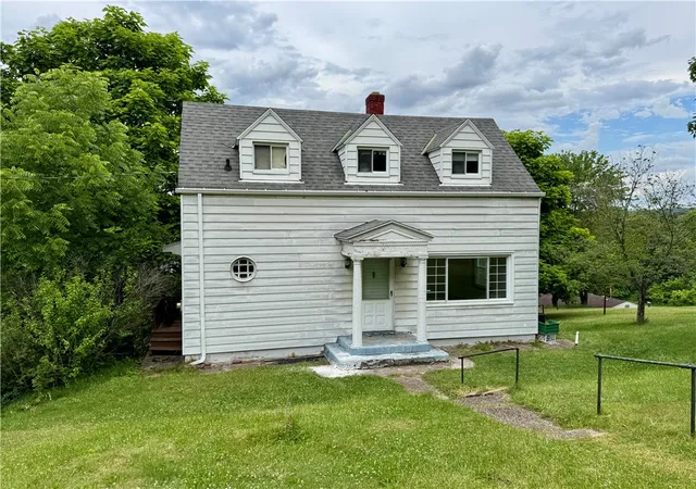 Photo 1 of Single family home for sale at 421 Mcgeary Ave, Monessen, PA 15062 | MLS# 1762049 | Listing updated on 2026-08-27