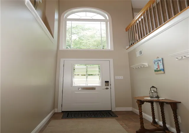Photo 2 of Townhouse for sale at 421 Shaler St, Mt Washington, PA 15211 | MLS# 1762355 | Listing updated on 2026-08-29