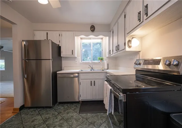 Photo 3 of Single family home for sale at 5229 Colewood Dr, Baldwin Boro, PA 15236 | MLS# 1762382 | Listing updated on 2026-08-30