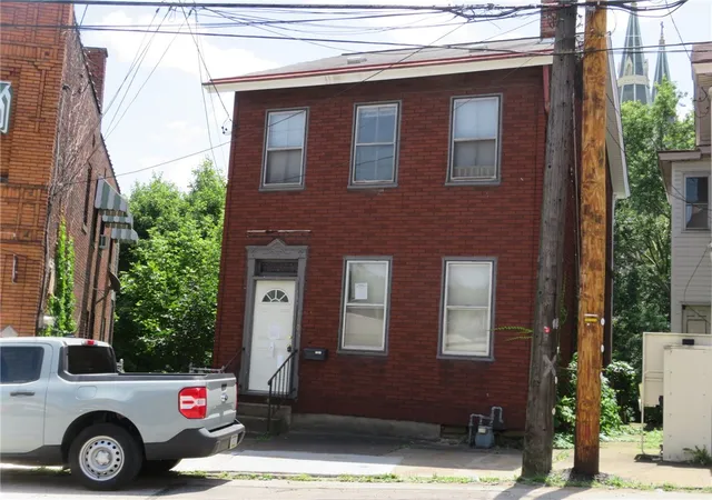 Photo 1 of Single family home for sale at 1009 Chartiers Ave, Mc Kees Rocks, PA 15136 | MLS# 1762550 | Listing updated on 2026-08-27