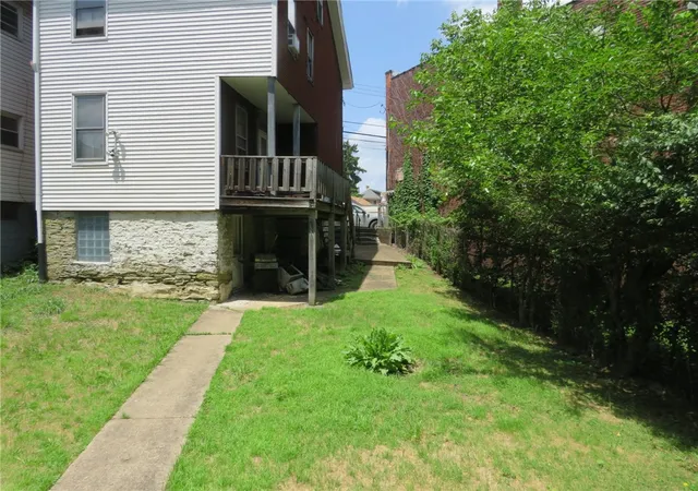 Photo 32 of Single family home for sale at 1009 Chartiers Ave, Mc Kees Rocks, PA 15136 | MLS# 1762550 | Listing updated on 2026-08-27