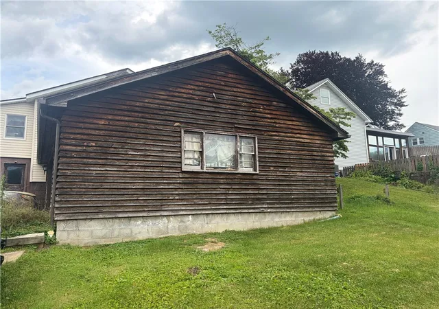 Photo 3 of Single family home for sale at 202 Broadway St, West Newton, PA 15089 | MLS# 1762610 | Listing updated on 2026-08-17