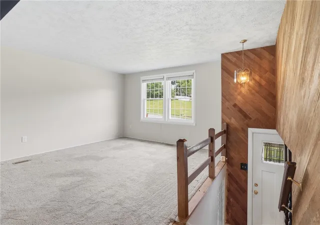 Photo 4 of Single family home for sale at 113 Cranbrooke Dr, Coraopolis, PA 15108 | MLS# 1762651 | Listing updated on 2026-08-30