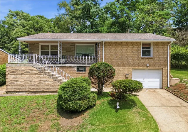 Photo 1 of Sale Pending at 139 Lilmont Dr, Pittsburgh, PA 15218 | MLS# 1762601 | Listing updated on 2026-08-26