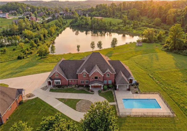 Photo 1 of Single family home for sale at 308 Sutherland Dr, Venetia, PA 15367 | MLS# 1762747 | Listing updated on 2026-08-27