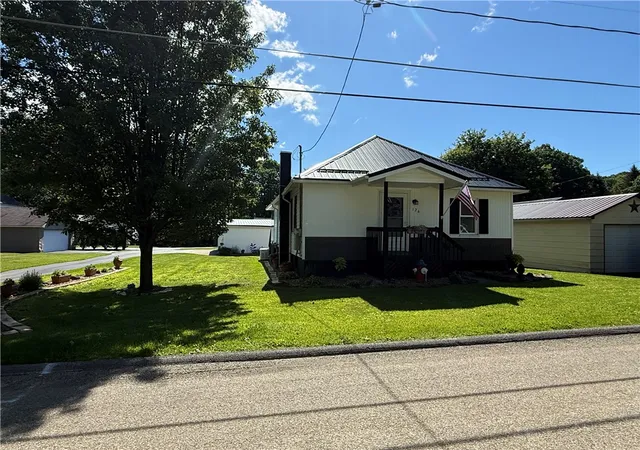Photo 1 of Single family home for sale at 126 Hwy Barn Rd, Punxsutawney Area School District, PA 15767 | MLS# 1762802 | Listing updated on 2026-10-05