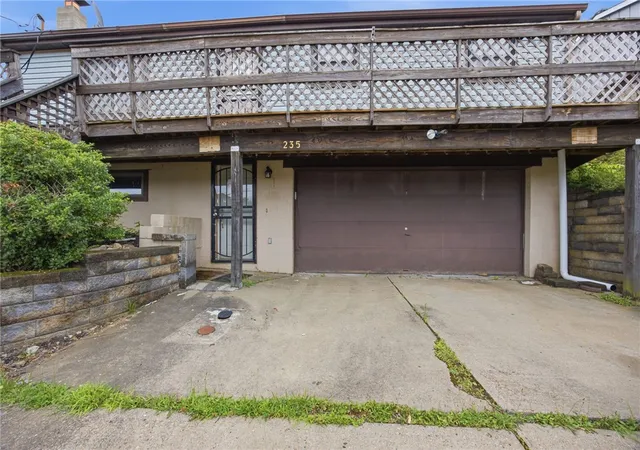 Photo 2 of Single family home for sale at 235 Grant Ave, Homestead, PA 15120 | MLS# 1762650 | Listing updated on 2026-08-20