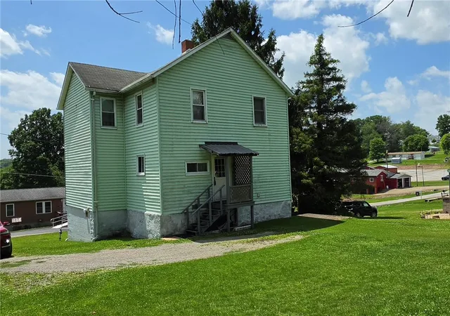 Single family home for sale at 30 Orange St, Saltsburg, PA 15681 | MLS# 1762577