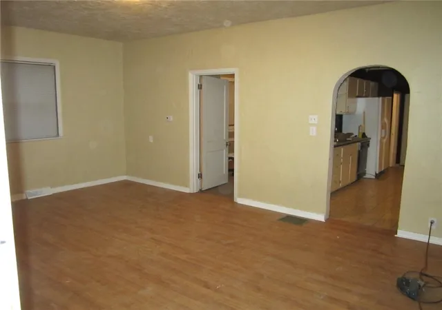 Photo 2 of Single family home for sale at 519 Euclid Ave, Canonsburg, PA 15317 | MLS# 1762923 | Listing updated on 2026-09-24