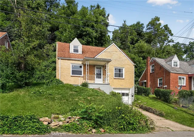 Photo 3 of Single family home for sale at 1104 Porter St, Mc Keesport, PA 15132 | MLS# 1761575 | Listing updated on 2026-08-27