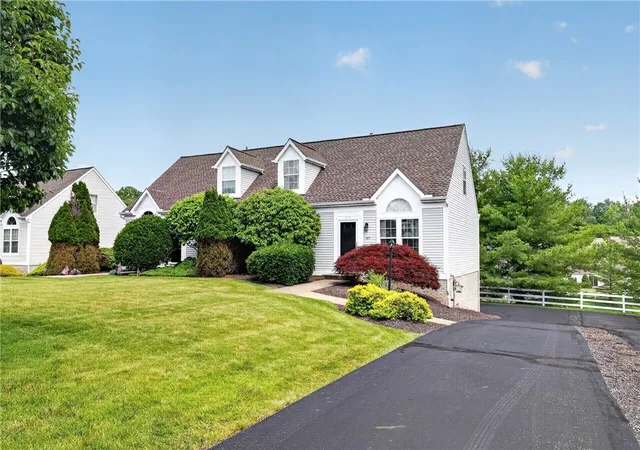 Photo 2 of Condo for sale at 127 Sedeca Dr, Canonsburg, PA 15317 | MLS# 1763058 | Listing updated on 2026-08-17