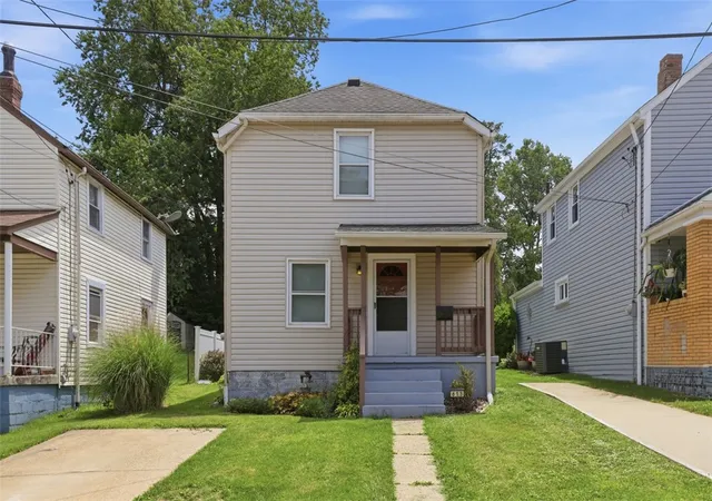 Photo 1 of Single family home for sale at 613 Aylesworth Ave, Bridgeville, PA 15017 | MLS# 1763115 | Listing updated on 2026-08-30